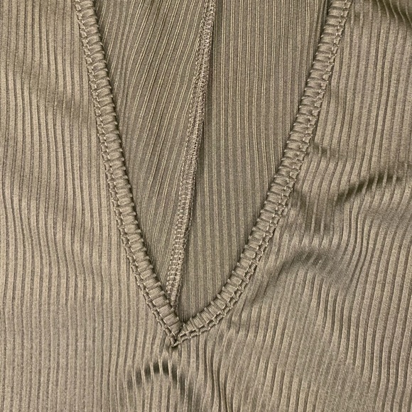 LZYVOO Solid Color Sleeveless Catsuit Jumpsuit Sexy Deep V Low-Cut - Picture 11 of 14